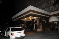 Four Seasons Hotel Beverly Hills Los Angeles California Chandeliers